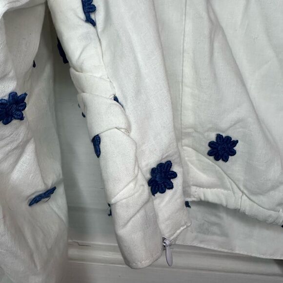 FARM RIO Blue Flowers Long Sleeve Crop Top Size Large - Picture 8 of 11